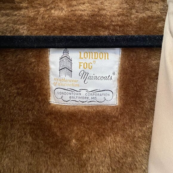 Vintage Mens 46 Long London Fog Overcoat Raincoat Removable Faux Fur Lining EUC - Picture 3 of 15